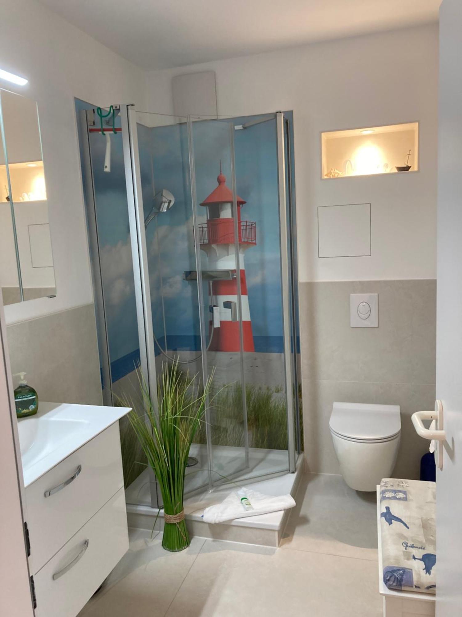 Ferienwohnung Yachthafentraum In 2 Minuten Am Strand Seebruecke Yachthafen Ostseebad Kühlungsborn Exterior foto